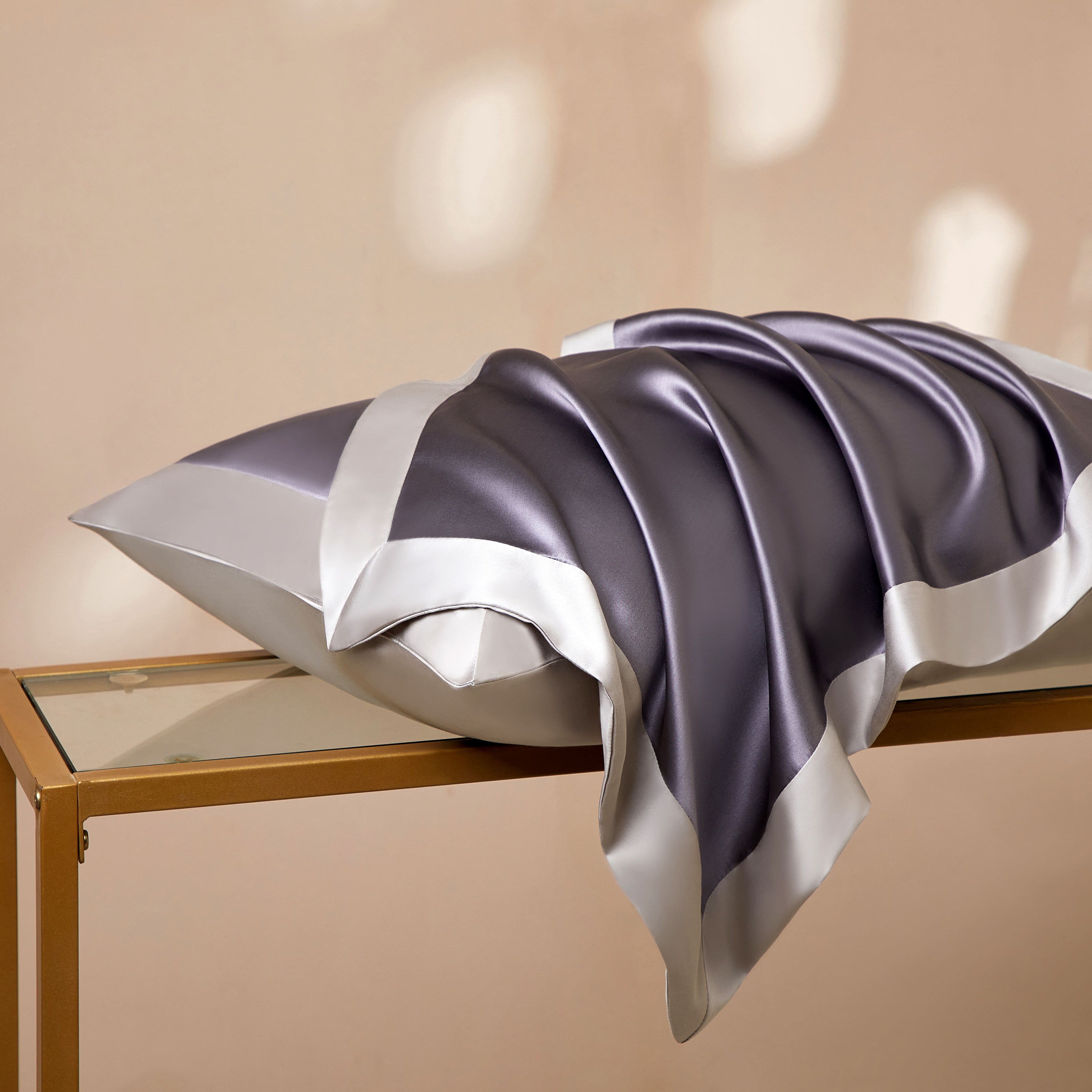GOOD HAIR NIGHT l Mulberry Silk Pillowcase