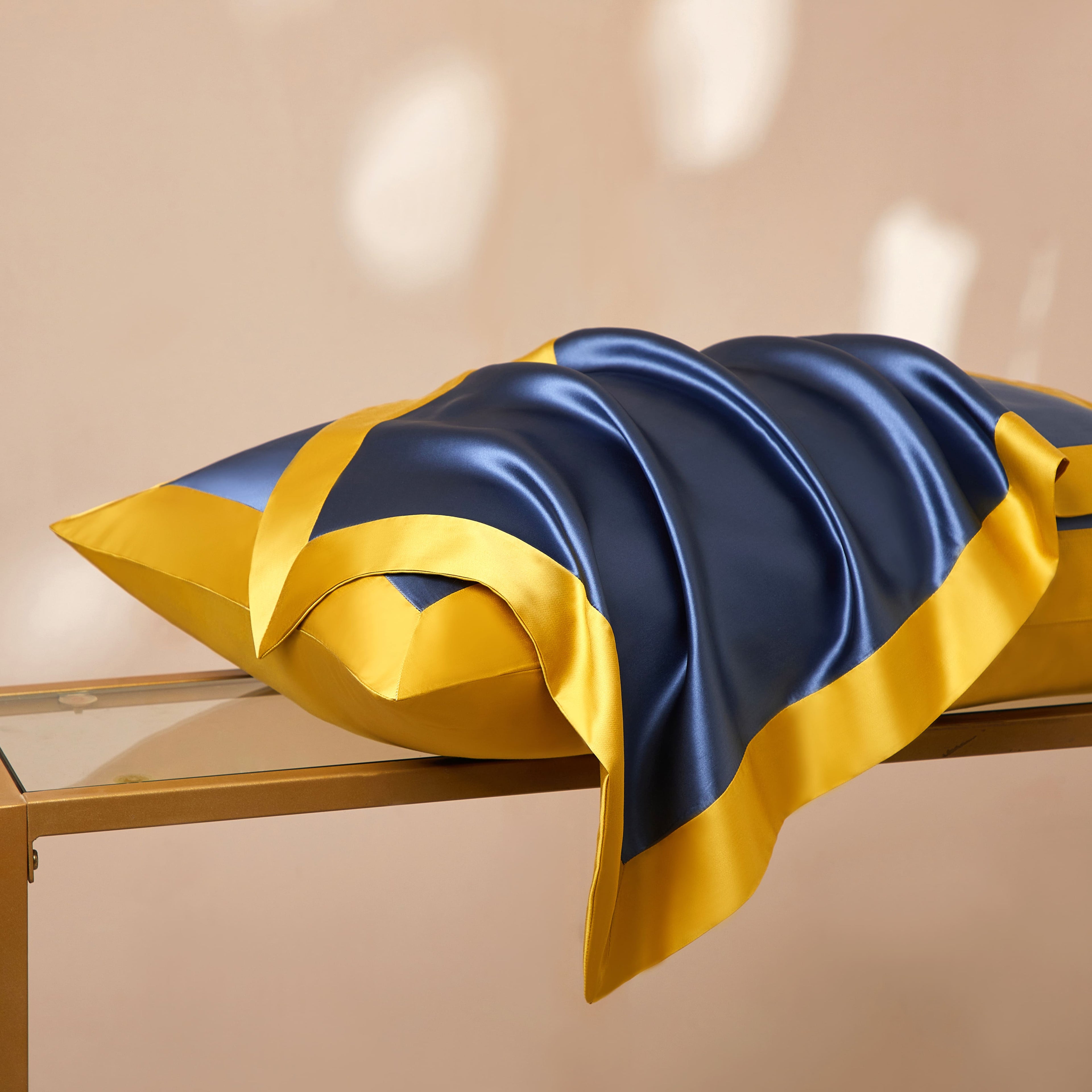 GOOD HAIR NIGHT l Mulberry Silk Pillowcase